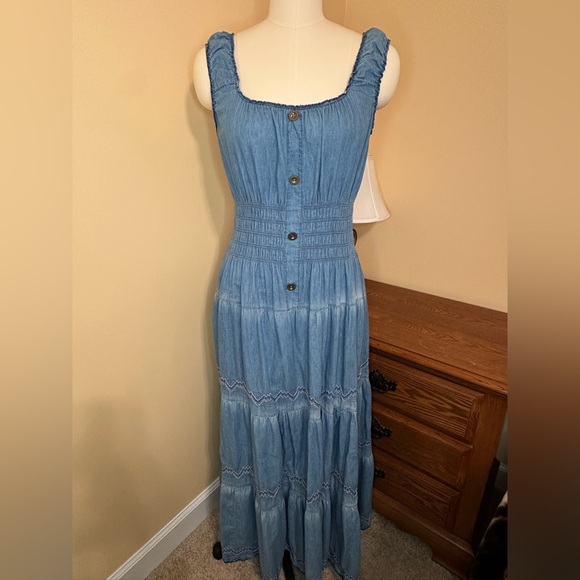 Lapis Denim Blue Button-Front Maxi Dress - Picture 1 of 4